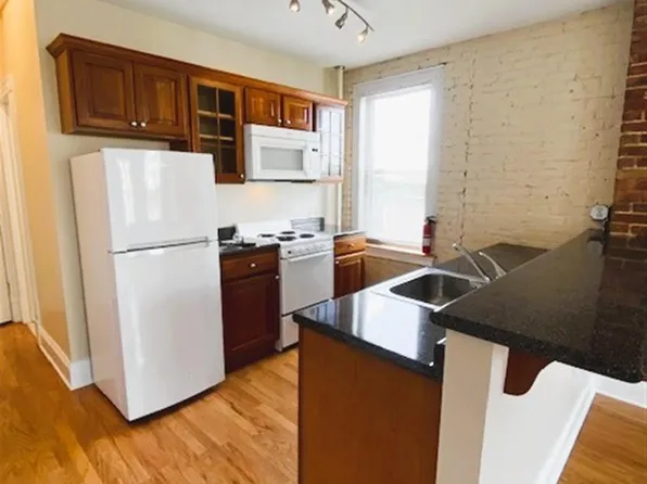 886 Massachusetts Ave, Cambridge, MA