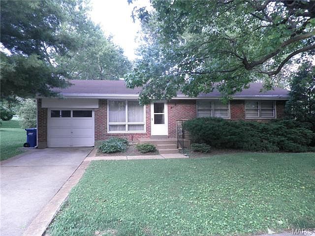 1st image of 212 Royce Dr