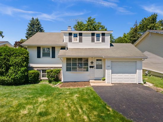 1107 E Elm St, Wheaton, IL 60189
