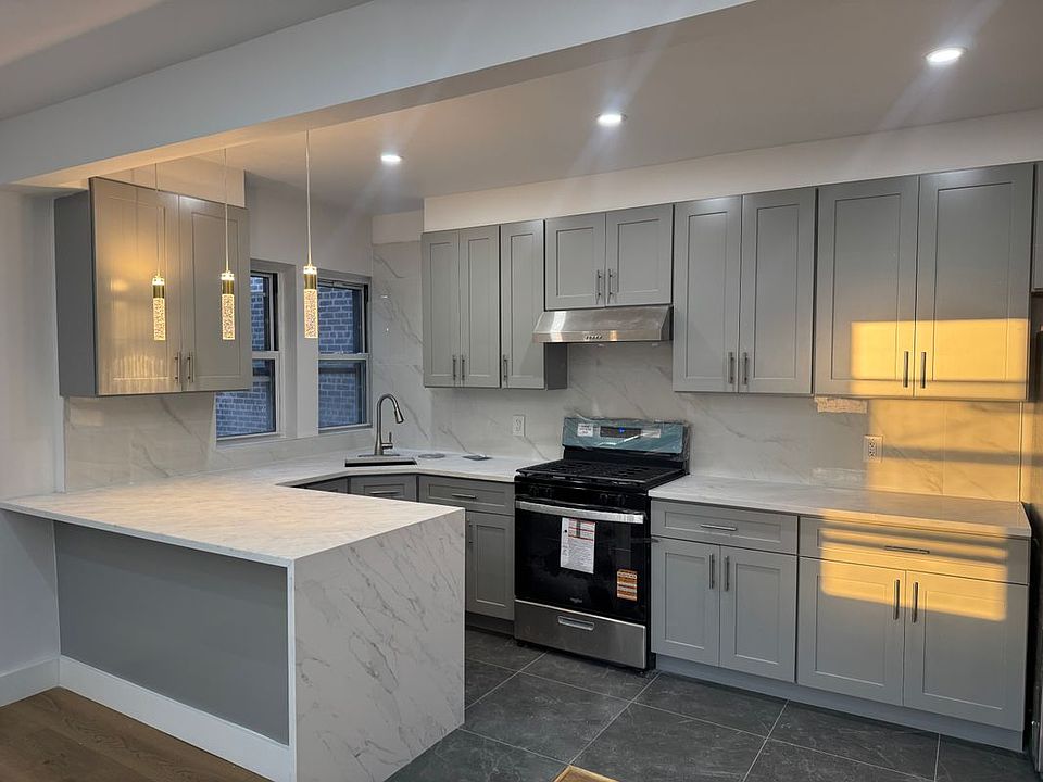 1st image of 154-35 64th Ave #2