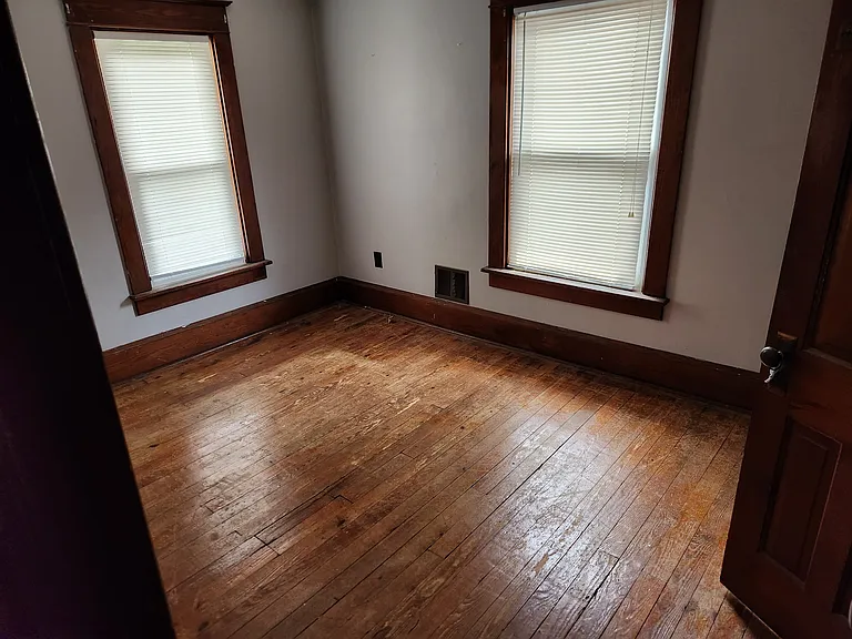 325 S Broad St #1 — Photo 18