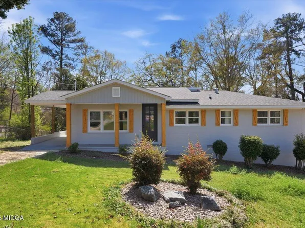 2371 Kensington Rd, Macon, GA 31211