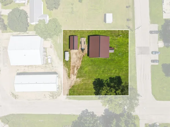 1118 S Mather St, Clarksville, IA 50619