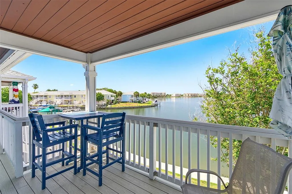 2 bed, 2.0 bath, 1024 sqft, $3,500 — Photo 3