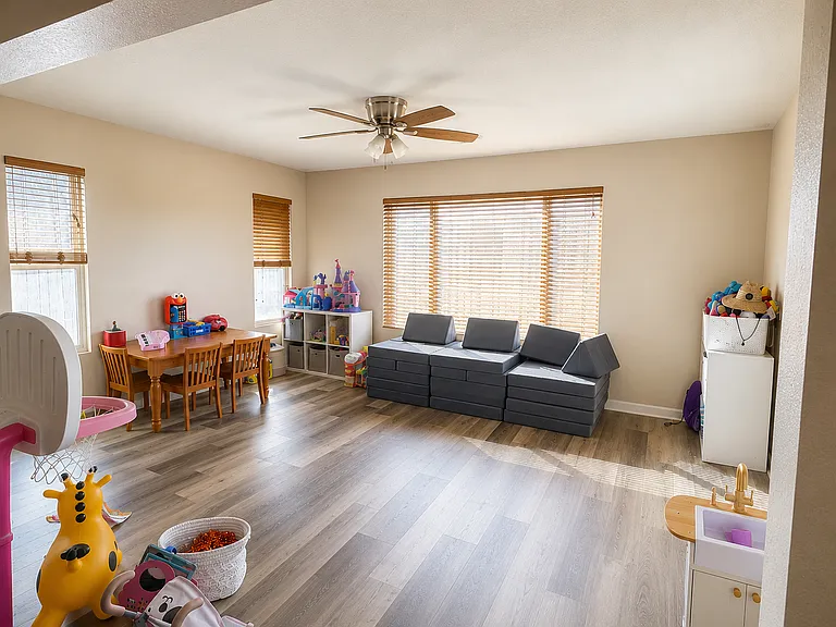 25420 Lacebark Dr — Photo 6