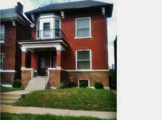 5881 Washington Blvd, Saint Louis, MO 63112