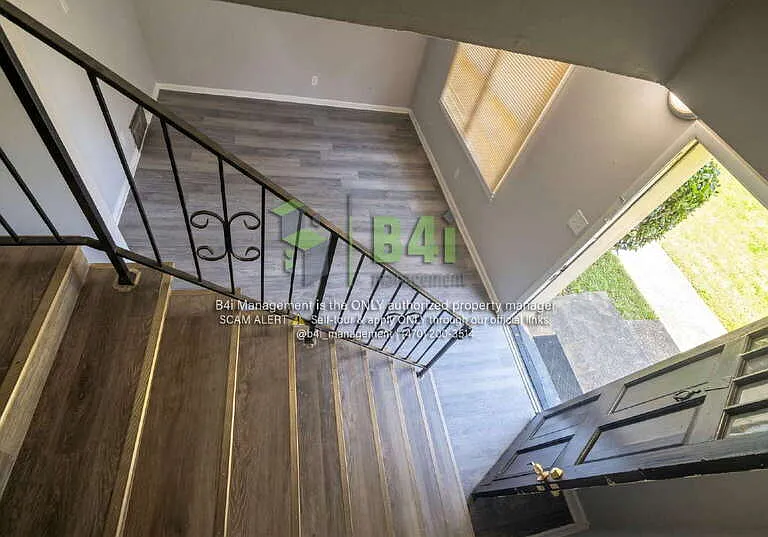 1010 Sexton Dr — Photo 7
