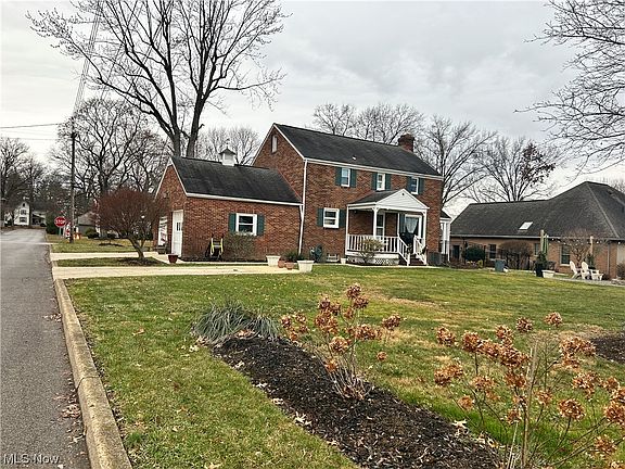 4th image of 404 Firestone Ave