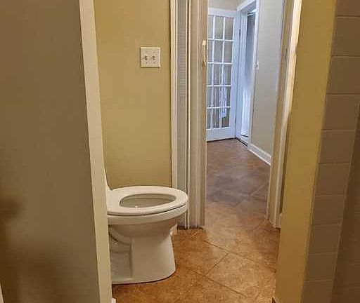 5th image of 1337 N Greenview Ave