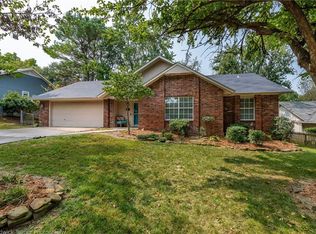 2448 E Ferguson Ave, Fayetteville, AR 72703