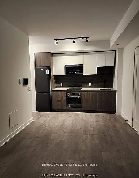 5 Defries St #1411 — Photo 9