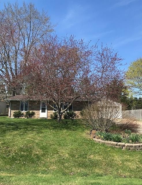 1st image of 9835 Saratoga Dr
