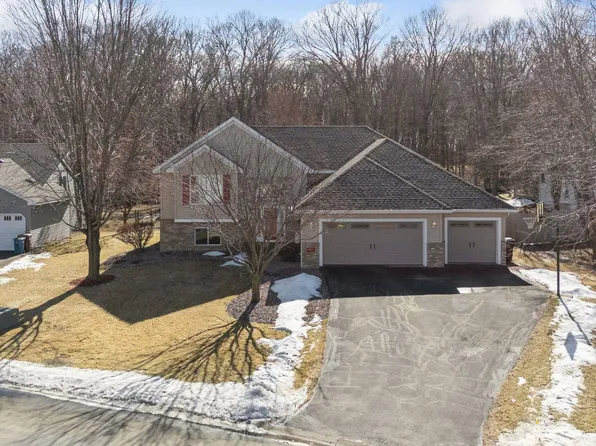 1319 Woods Creek Dr, Delano, MN 55328