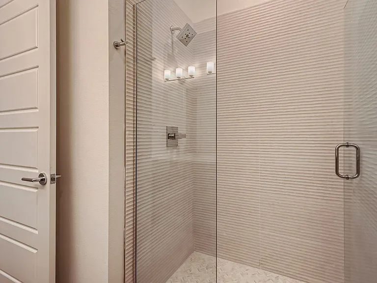 Brand New 3b/3.5bth Townhomes in the Heart of Park Hill. — Photo 14