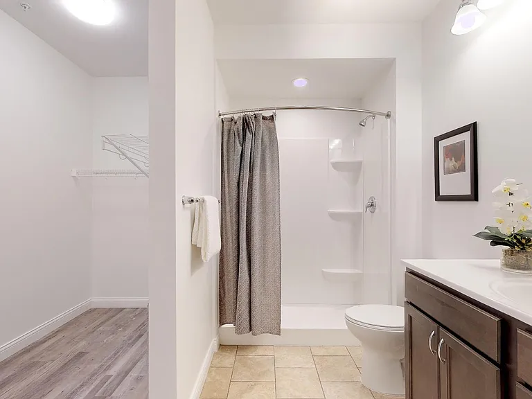 1001 Russell Blvd — Photo 13