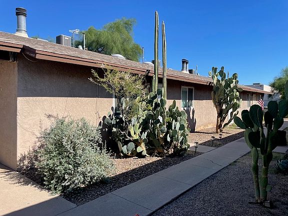Walk way view