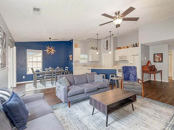 5th image of 1144 Periwinkle Dr #1144