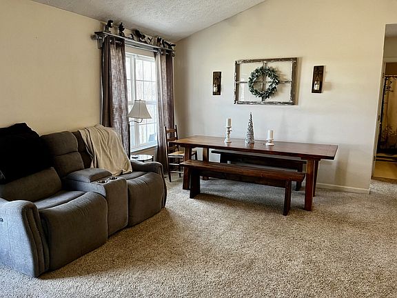 2nd image of 427 Sondra Dr