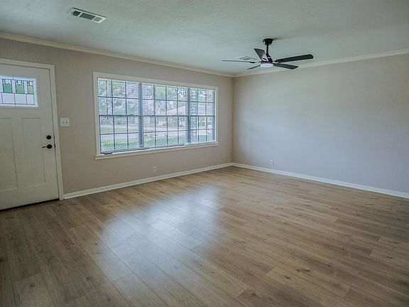 4th image of 3748 Rachel Ave