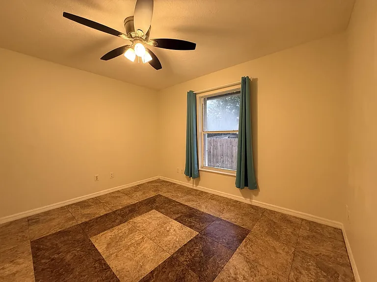 790 SE Ablett Ln — Photo 16