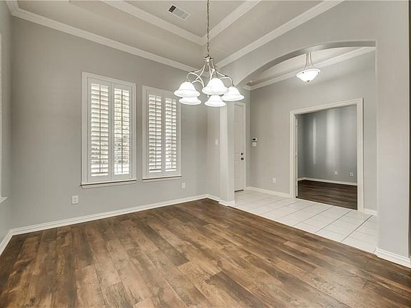 4th image of 1813 Auburn Dr
