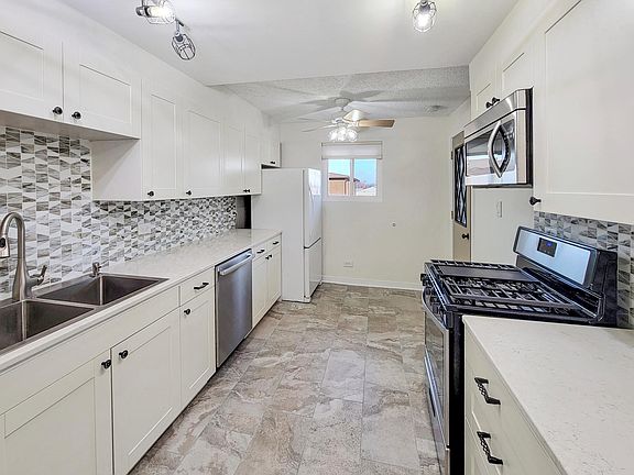 2nd image of 13620 Lamon Ave APT 422