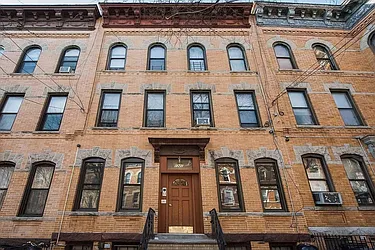 Rented by Max Apt LLC