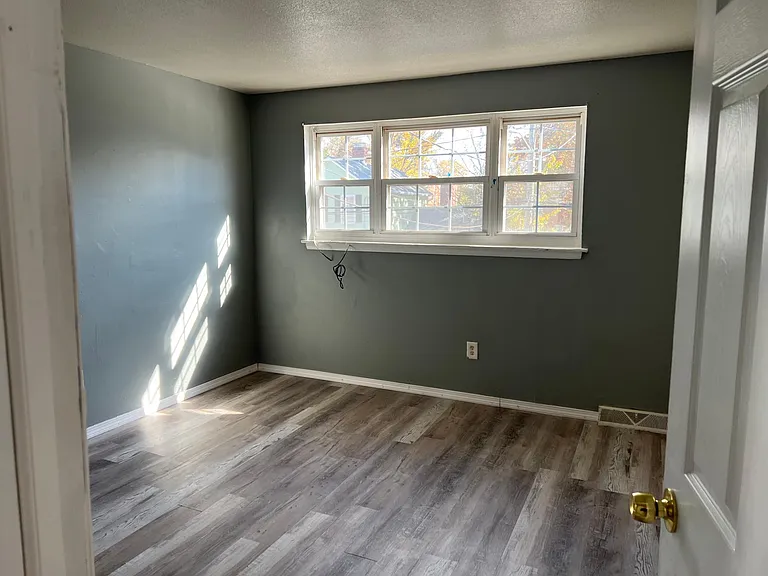 665 Garden St — Photo 23