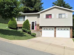 207 S 12th Ave, Wausau, WI 54401