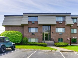 13 Hallmark Gdns APT 10, Burlington, MA 01803