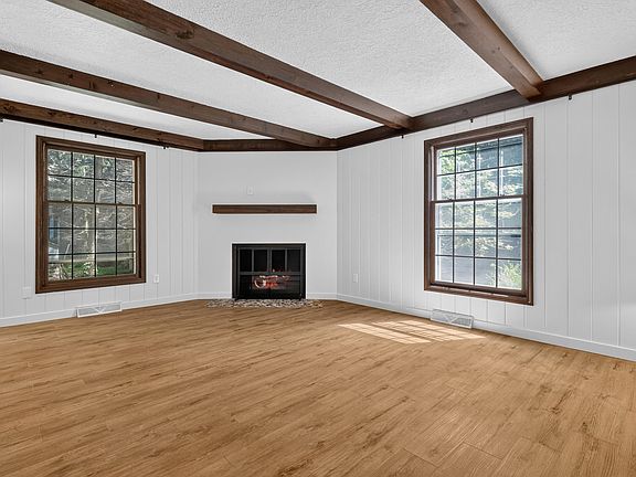5th image of 3530 Elderwood Ave