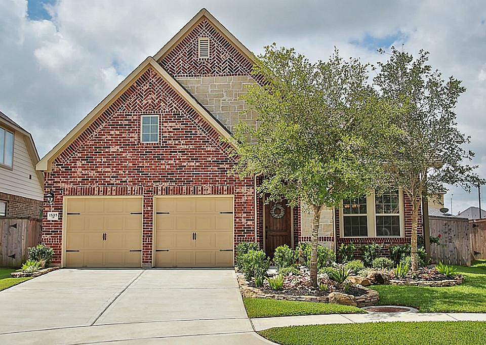 1st image of 15215 Halbrook Cove Ln