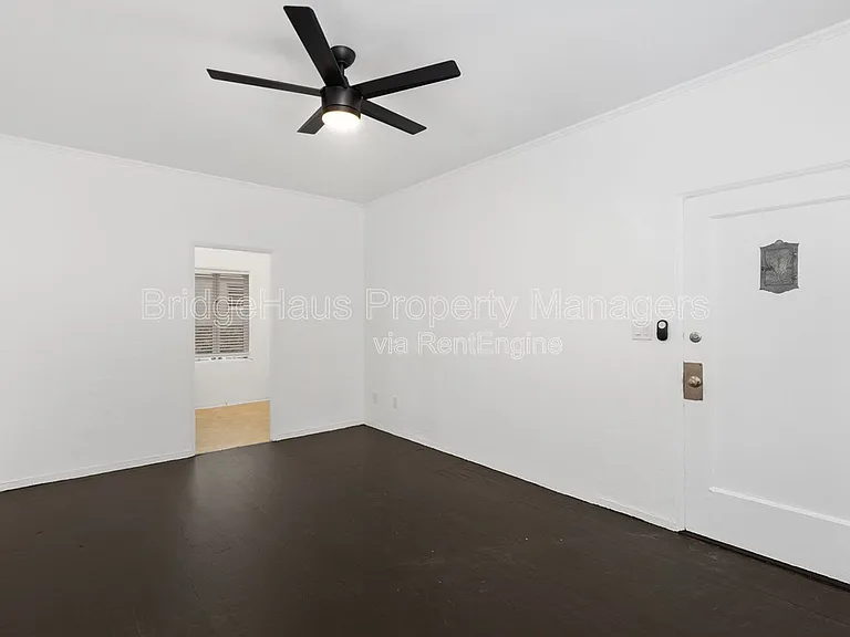2664 6th Ave — Photo 11