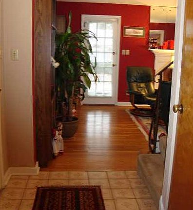 2nd image of 2609 Herron Ln