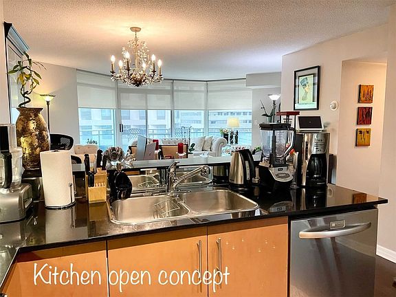 5th image of 300 Bloor St E #707