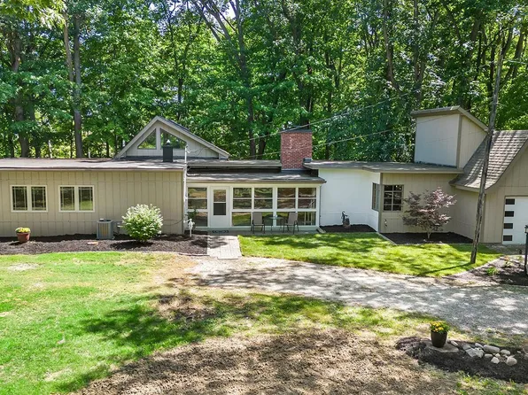 2208 Happy Hollow Rd, West Lafayette, IN 47906