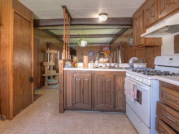 4th image of 231 W Ryus Ave #3