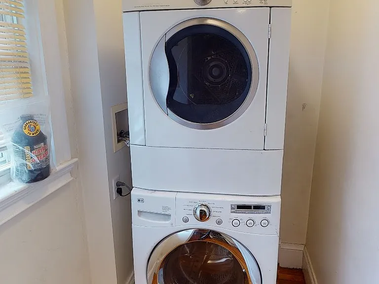 189 Wordsworth St #1 — Photo 6