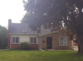 327 E Center St, Footville, WI 53537