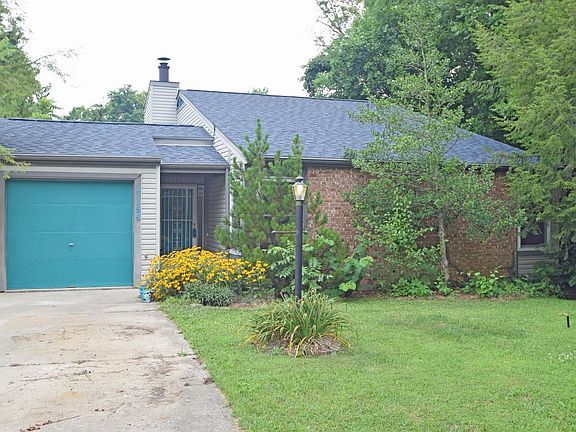 3rd image of 7194 Honeywood Ct