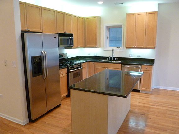 4th image of 1623 W Grand Ave #1W