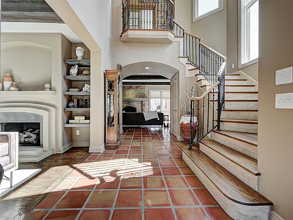 5th image of 15300 Stoney Spring Rd