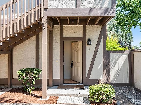 3rd image of 680 Alberta Ave APT J