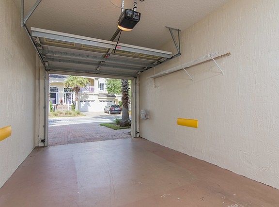 3rd image of 1206 Makarios Dr