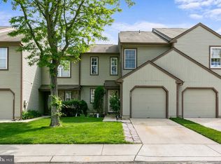 403 Jamestown Ct #403, Mount Laurel, NJ 08054