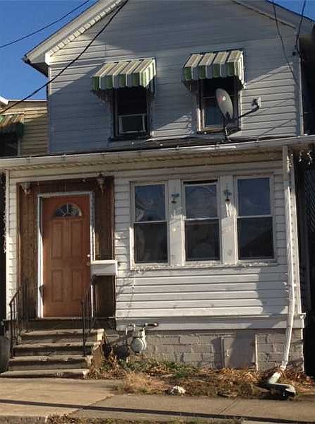 2nd image of 114 S 12th St