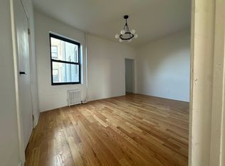 656 Metropolitan Ave #2A, Brooklyn, NY 11211