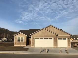1710 Brambling Brae Ln, Wenatchee, WA 98801