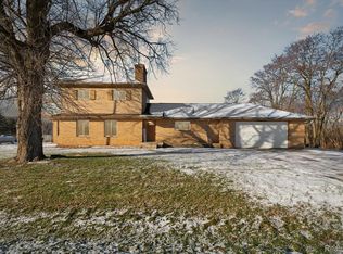 10329 Irish Rd, Otisville, MI 48463