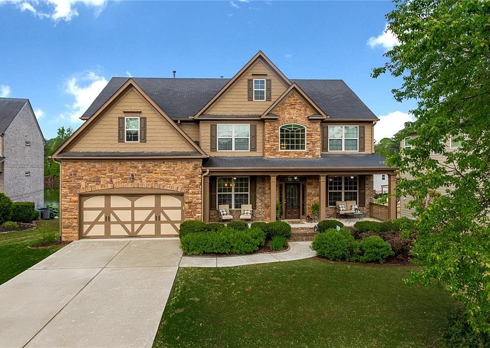 1st image of 304 Lakestone Lndg